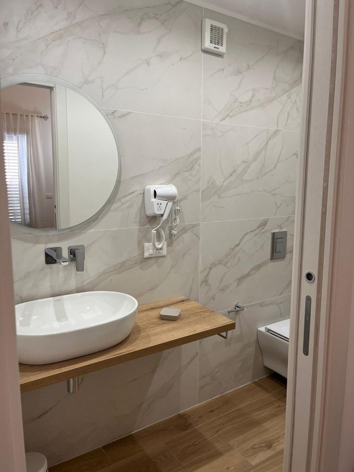 Al Duomo Suites Monreale Bagian luar foto