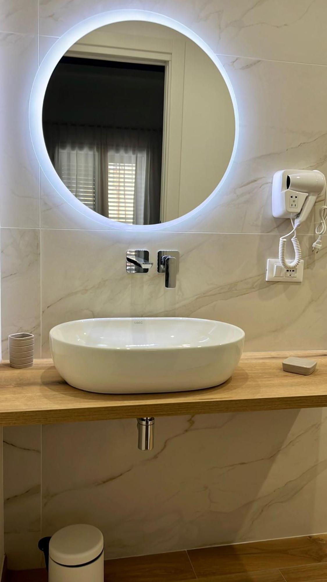 Al Duomo Suites Monreale Bagian luar foto